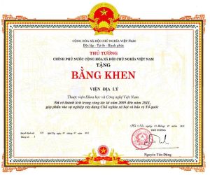 Dịch Thuật Bằng Khen Là Gì?